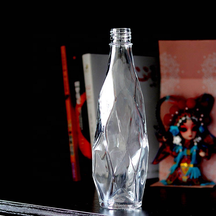 Diamond Shape Soda Juice Minerial Water Glass Bottle